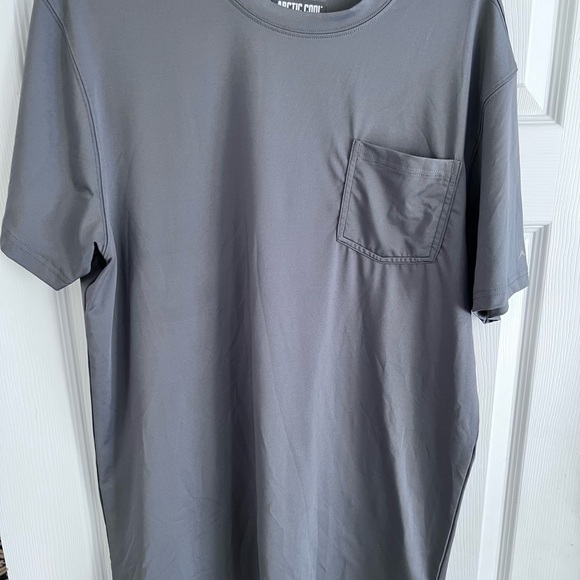 Men's Arctic Cool Gray TECH Fabric T-Shirt with Pocket GUC - Picture 1 of 4